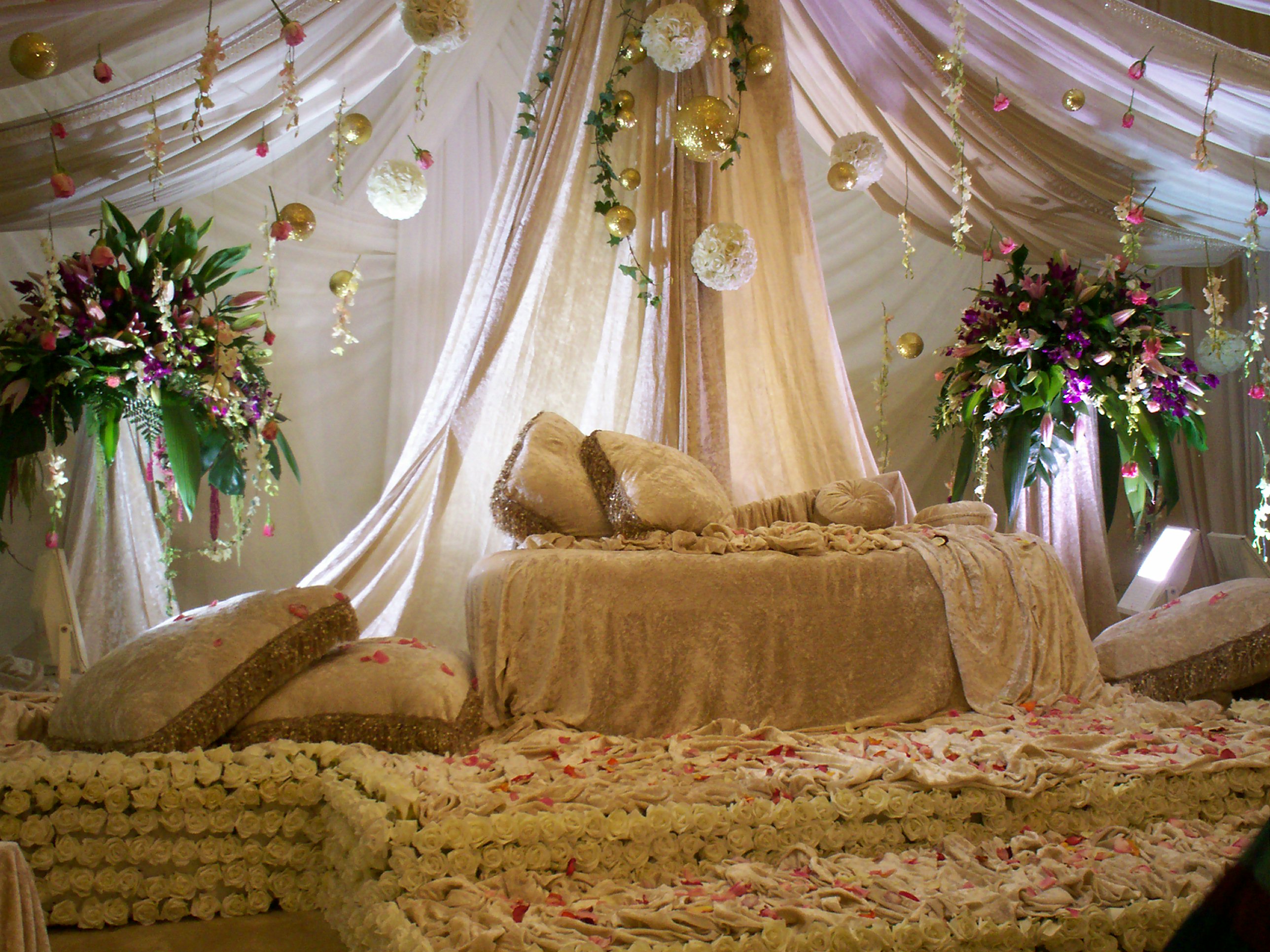 arabic wedding stage